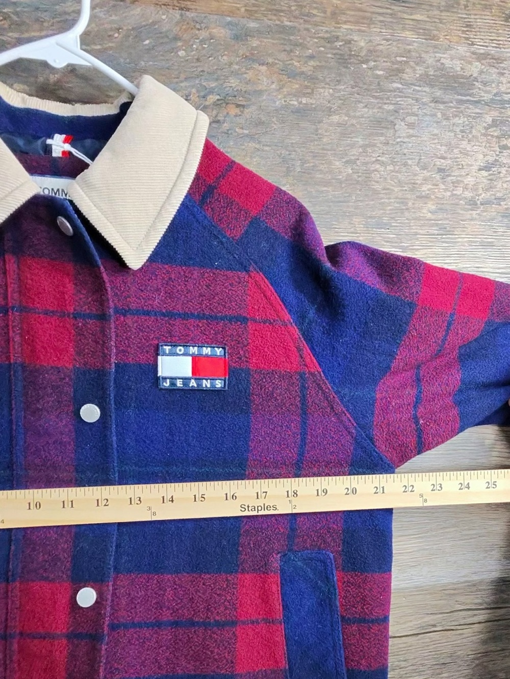 Tommy Hilfiger Quilted Navy Jacket with Cream Collar - Picture 4 of 11